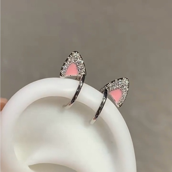 Jewelry - Cat Ear Ear Cuff